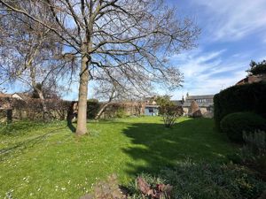 Photo 22- click for photo gallery